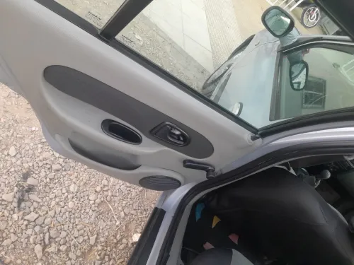 Renault Clio 2 2004 Extreme