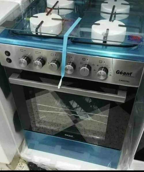 Cuisinière Géant 4 feux promo 