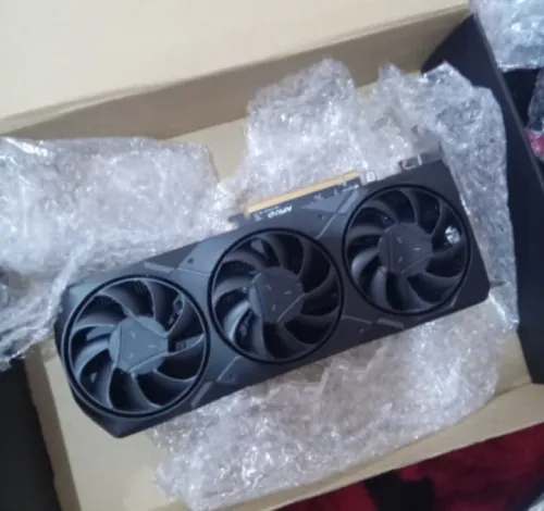 CONFIG ryzen 5 7500F  RX 7900gre 32GB RAM