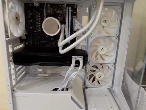 CONFIG ryzen 5 7500F  RX 7900gre 32GB RAM