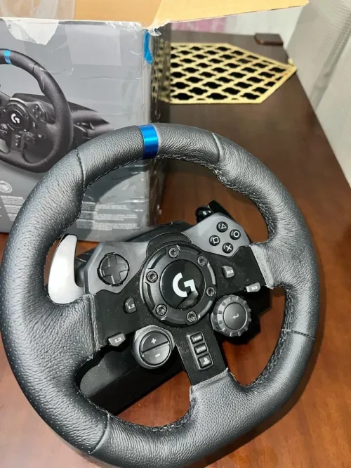 LOGITECH G923SE COMBO (volant , Pédale Et Levier De Vitesse G Driving Force)