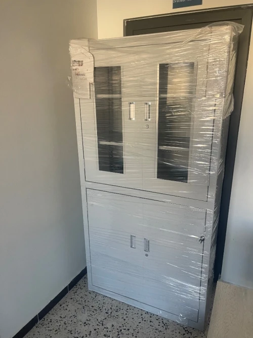 armoire métallique vitré a deux portes