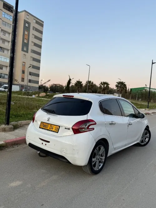 Peugeot 208 2014 Allure