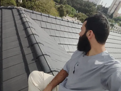 /Charpente en bois//تركيب القرميد و الأسقف الخشبية و إعادة الترميم مع إمكانية التنقل بين الولايات