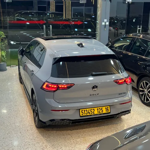 Volkswagen Golf 8 2025 R-Line