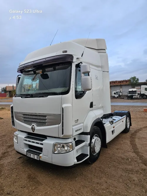 Renault premium Lander 2012