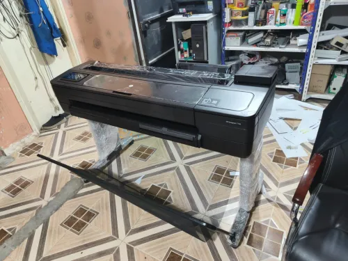 Traceur HP t 730