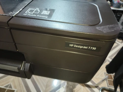 Traceur HP t 730