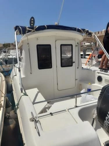 Bateaux 6m50 avec moteur 115cv et sa places 