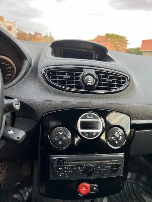 Renault Clio 3 2012 Night and Day