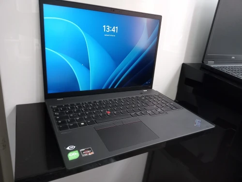Lenovo Ryzen 5