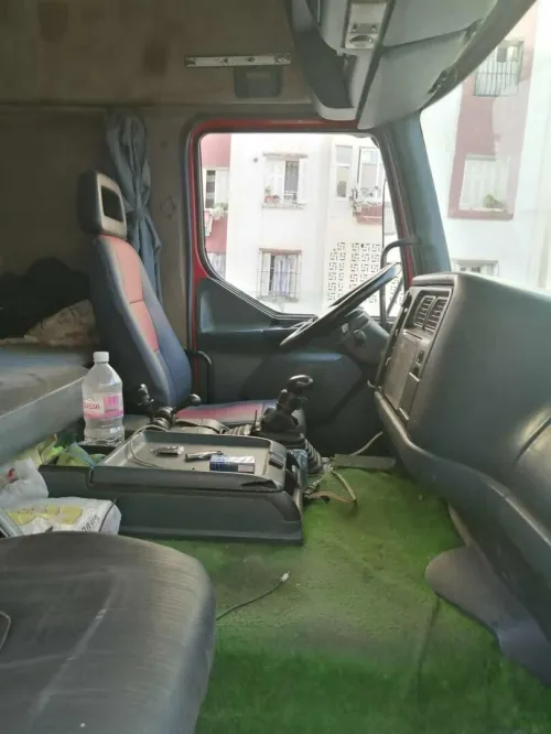 Renault Prenium 2004