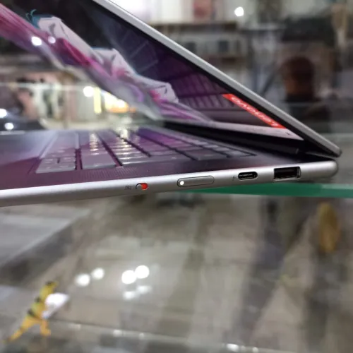 Lenovo Slim 7i Aura Copilot+