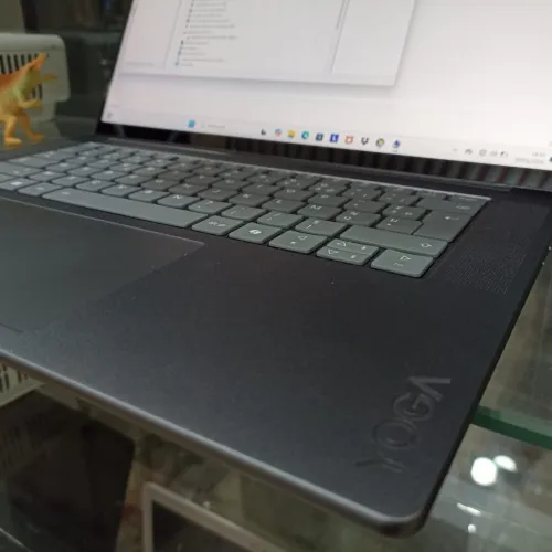 Lenovo Slim 7i Aura Copilot+