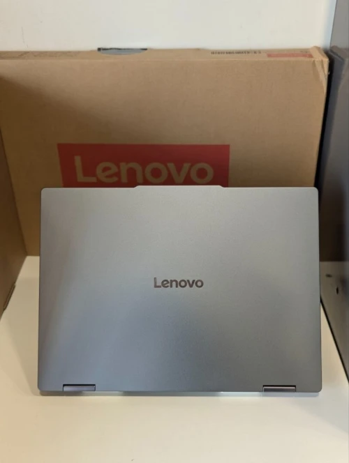 Lenovo  IDEAPad 5 2-in-1 Intel Ultra 5 225U RAM 8GB SSD 512 Go Tactile Neuf Jamais Utiliser