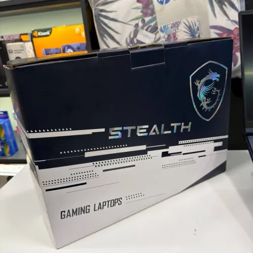 Laptop MSI Stealth 16 Studio Gamer i7-13620H RTX 4070 16GB 1TB 16" QHD