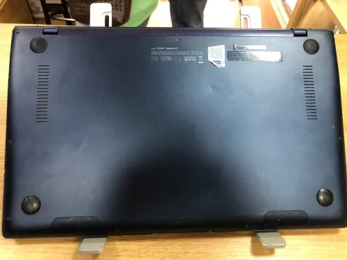ASUS ZENBOOK UX433F I7 8TH 16GB 512SSD MX 150 2GB 13.3"