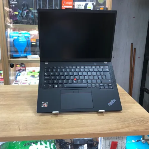 LENOVO THINKPAD X13 RYZEN 5 7540U 16GB 256 SSD 13.3" NEUF SOUS EMBALLAGE 