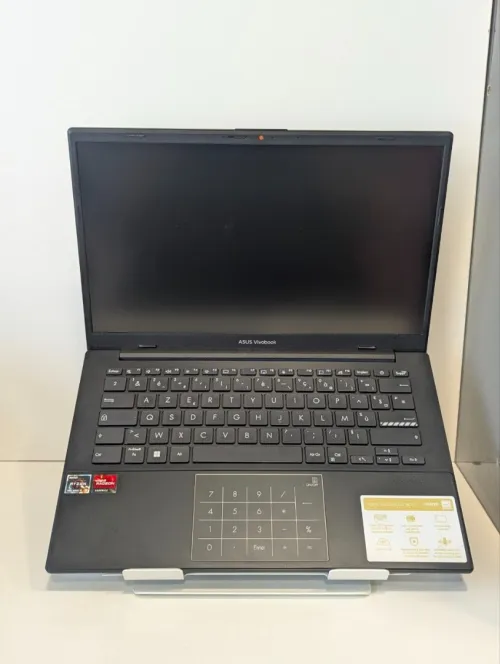 ASUS VIVOBOOK GO 14 Ryzen 5 7520U 16GB 512GB