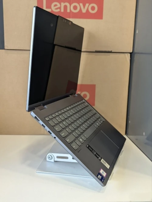 Lenovo  IDEAPad 5 2-in-1 Intel Ultra 5 225U RAM 8GB SSD 512 Go Tactile Neuf Jamais Utiliser
