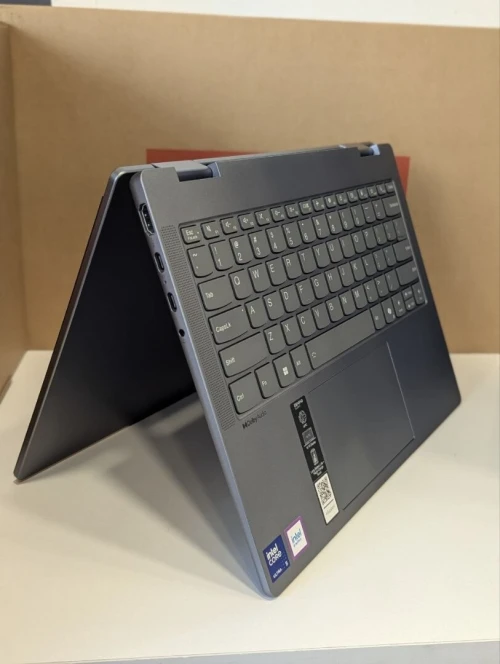 Lenovo  IDEAPad 5 2-in-1 Intel Ultra 5 225U RAM 8GB SSD 512 Go Tactile Neuf Jamais Utiliser