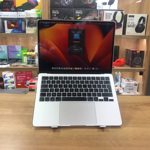 macbook air m2 2022 apple m2 8gb 256ssd 13.3" 