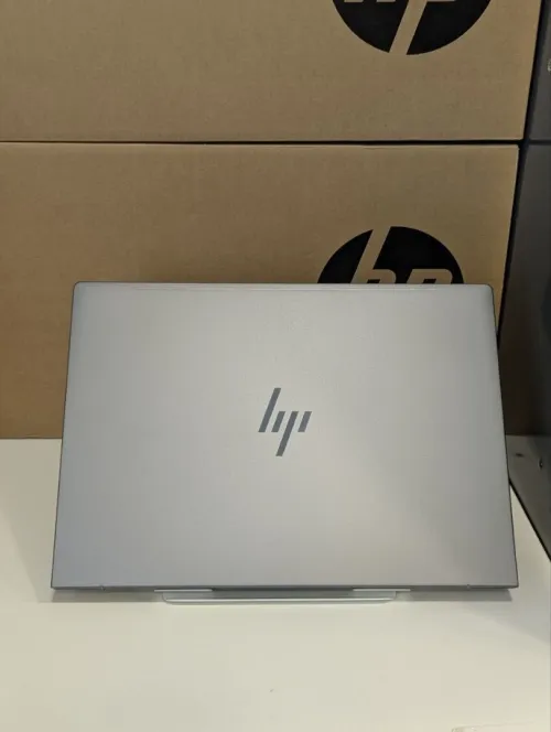 Workstation HP ZBOOK POWER G11 ULTRA 7 155H RTX500 ADA 32GB DDR5 1TB SSD 16