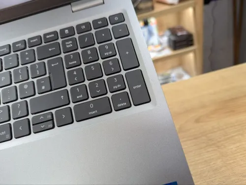 DELL LATITUDE 5520 I7 1185G7 16GB 512SSD 15.6"