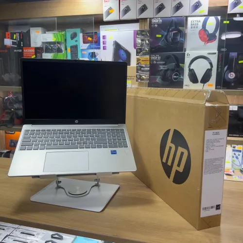 HP 15 NOTEBOOK I5 1334U 8GB 512SSD NVME 15.6"FHD EMPREINT DIGITAL
