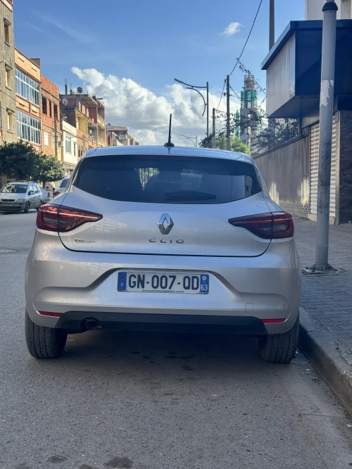 Renault Clio 5  2023 