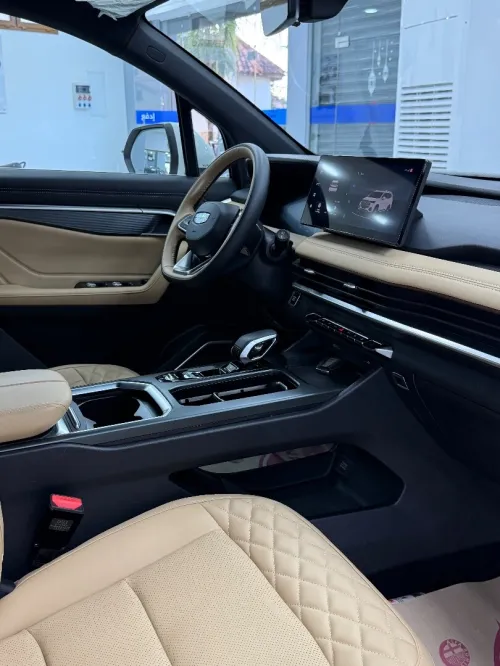 Geely OKAVANGO 2024 7plas