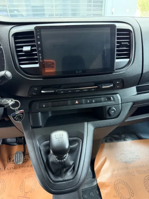Peugeot Expert 2024 Combi