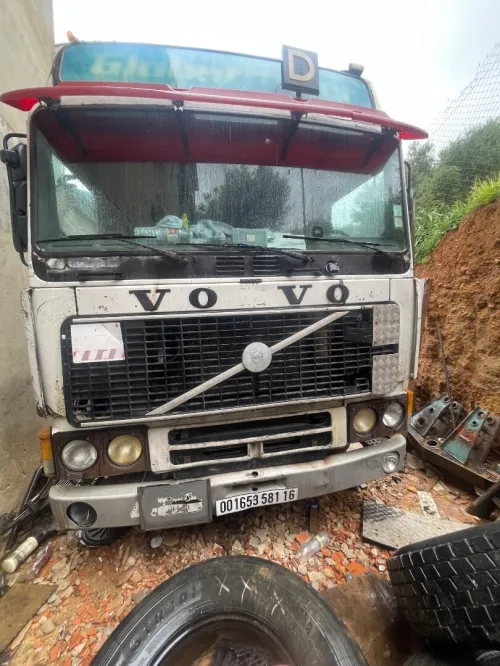 Volvo F12 1990