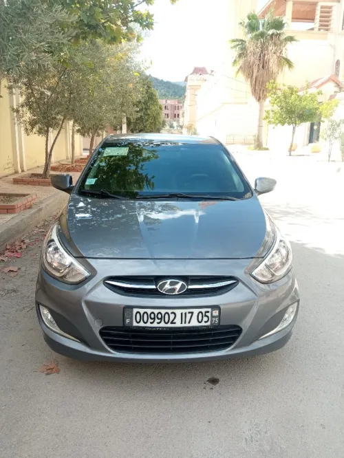 Hyundai Accent RB  4 portes 2017 Accent RB  4 portes