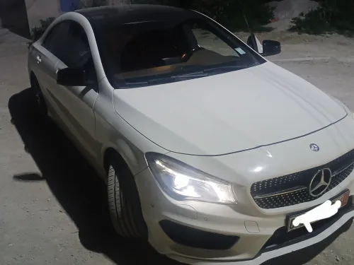 Mercedes CLA 2015 Coupé Exclusif + AMG 