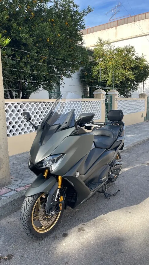Yamaha Tmax tech max 2021