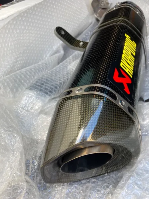 Pot Silencieux Akrapovic + sa ligne complète Carbon Kawasaki Z800: