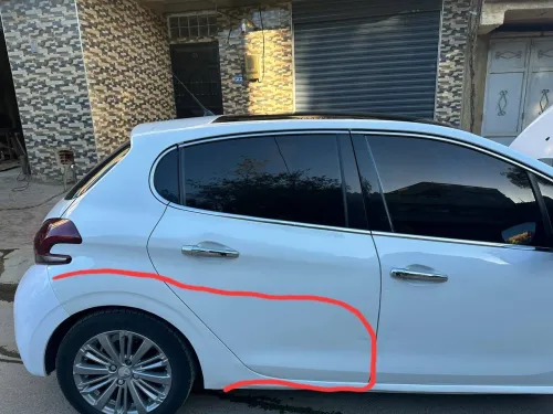 Peugeot 208 2015 Allure Facelift