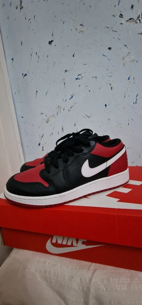 Basket nike air jordan original  pointure  39