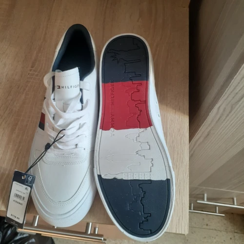 Basquette  tommy hilfiger