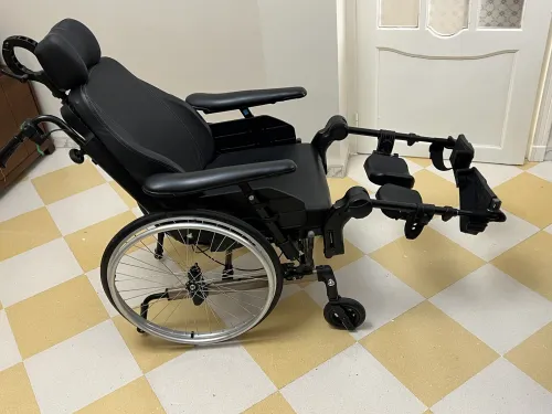 Fauteuil Roulant Confort Invacare Rea Clematis Pro