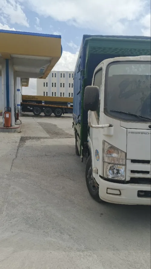 Isuzu Npr 2013