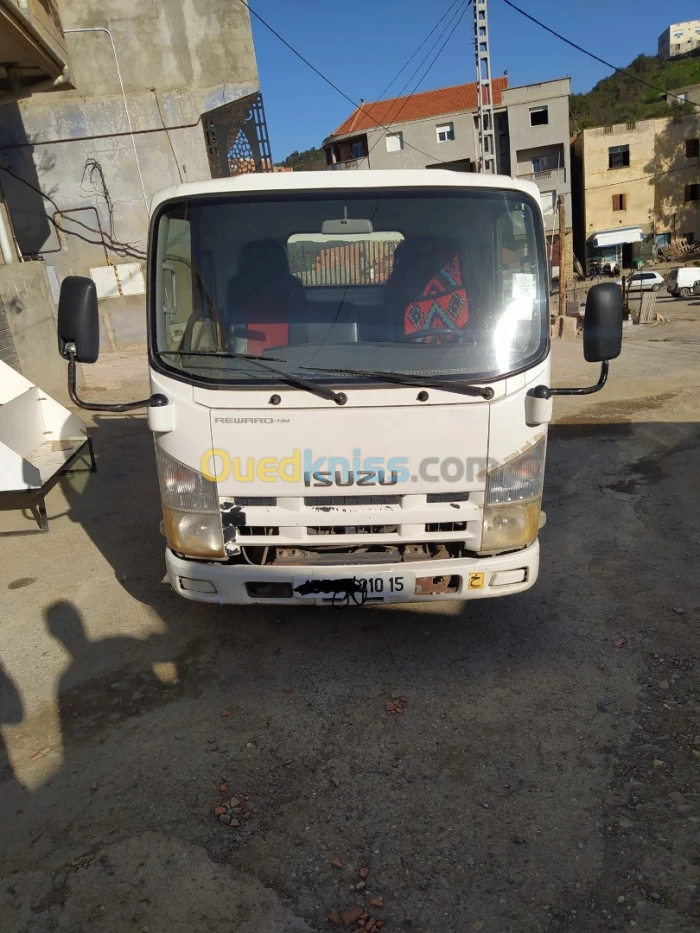 Isuzu Camion a bain 2010