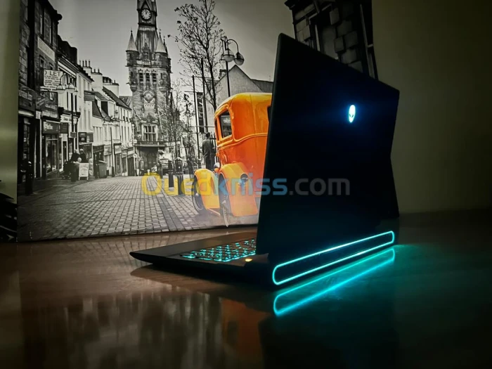 DELL ALIENWARE M18 I9 13900HX -32 Go- 2TB SSD -18 pouce - RTX 4080 12 GB 