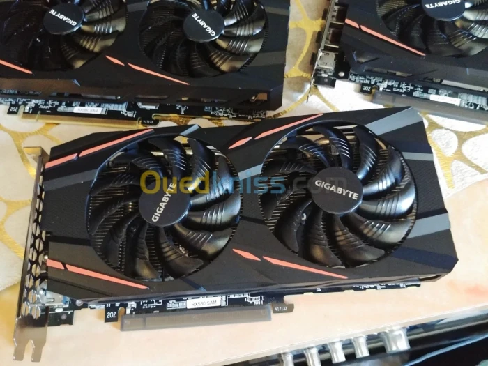 Original gigabyte RX580 8G Graphics Cards GDDR5 Memory Video Gaming الكمية محدودة