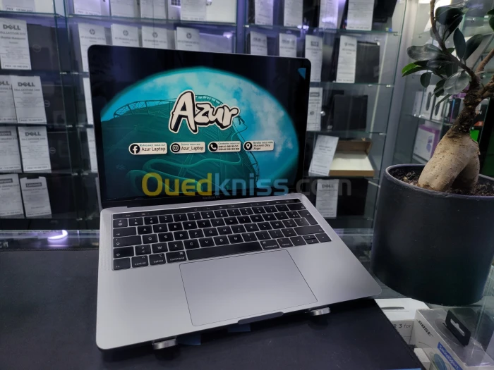 MACBOOK PRO TOUCHBAR 2019 13", , 8GB, 256GB, iRis Plus 655, CYCLE : 217