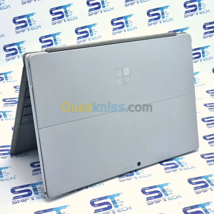 Microsoft Surface Pro 5 M3 7Y30 4G 128 SSD Détachable Tactile 