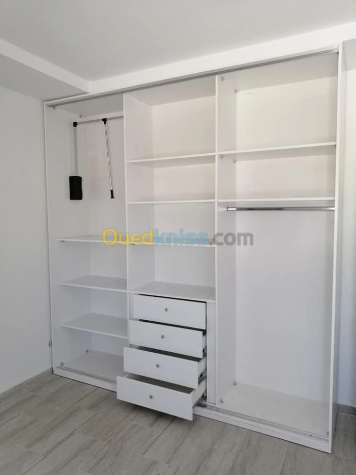 Dressing sur mesure en kit nouvelle collection.