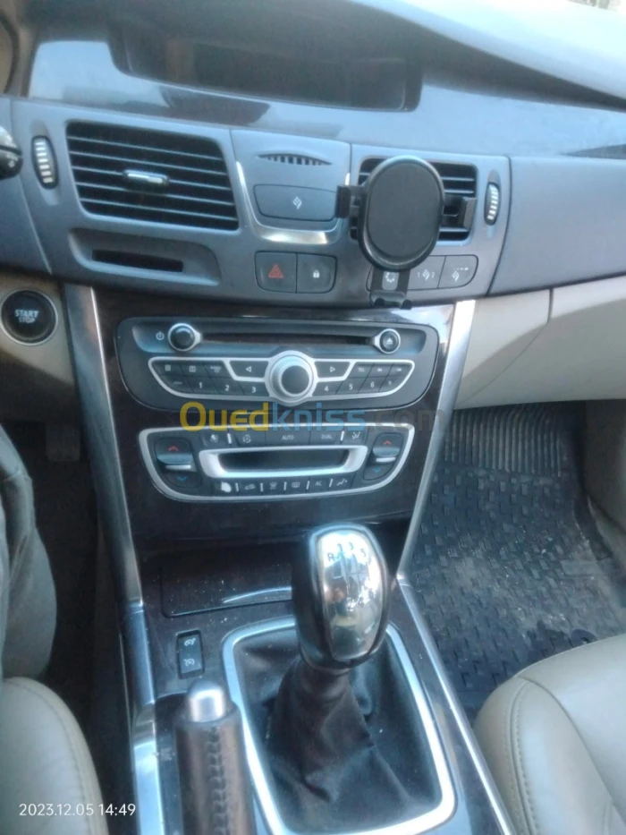 Renault Latitude 2011 Privilège