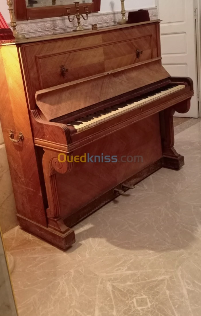 Piano ancien plus de 100 ans